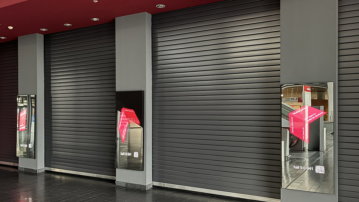 Smart Mirrors (20 seconds; 6 slots) at Messe Frankfurt